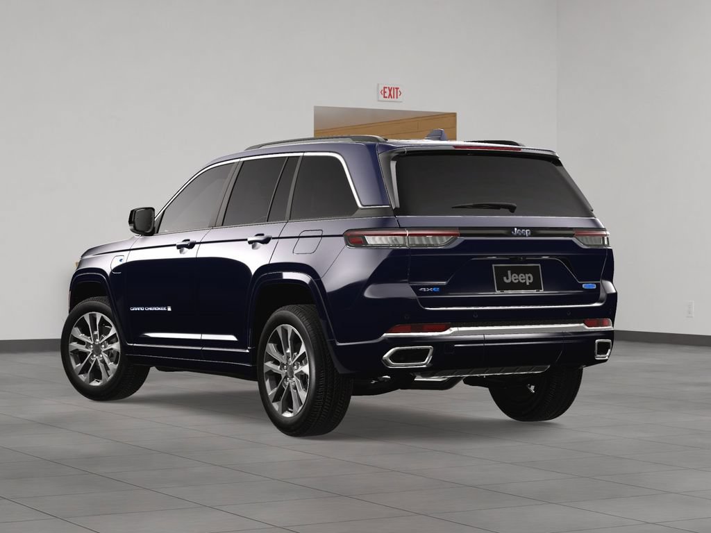 New 2024 Jeep Grand Cherokee Overland w/ Advanced Protech Group III AWD/4WD image 4