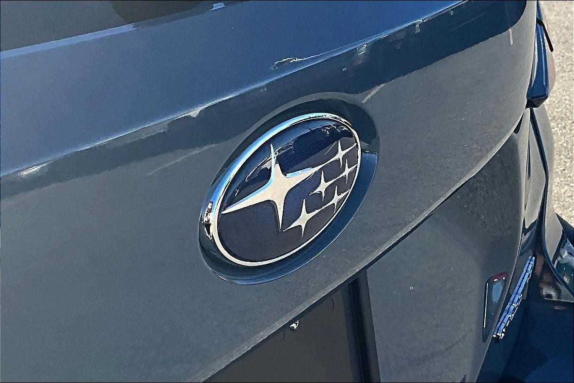 Used 2025 Subaru Crosstrek 2.5i Premium AWD/4WD image 12