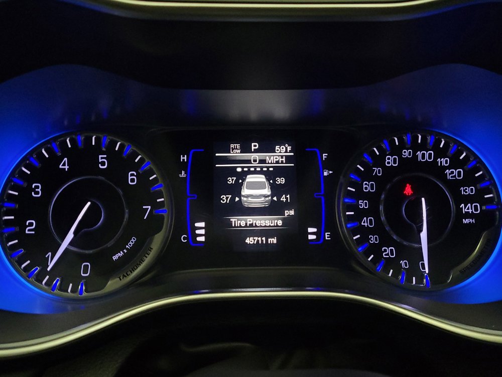 Used 2015 Chrysler 200 Limited w/ Convenience Group FWD image 23