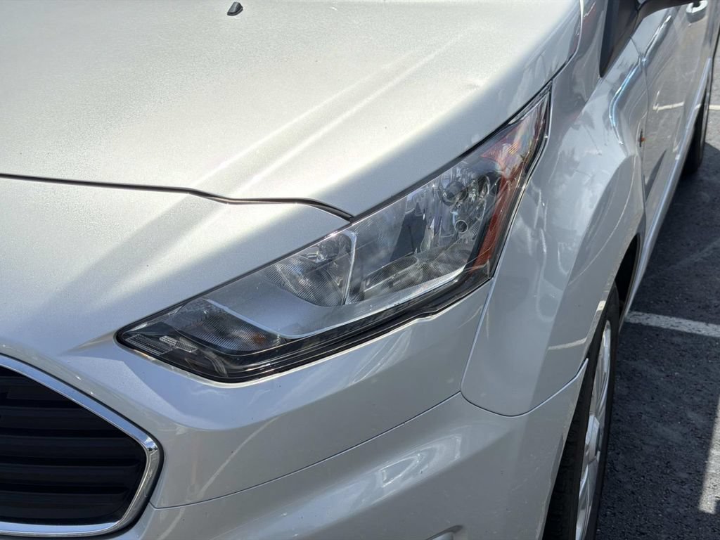 Used 2022 Ford Transit Connect XLT FWD image 9