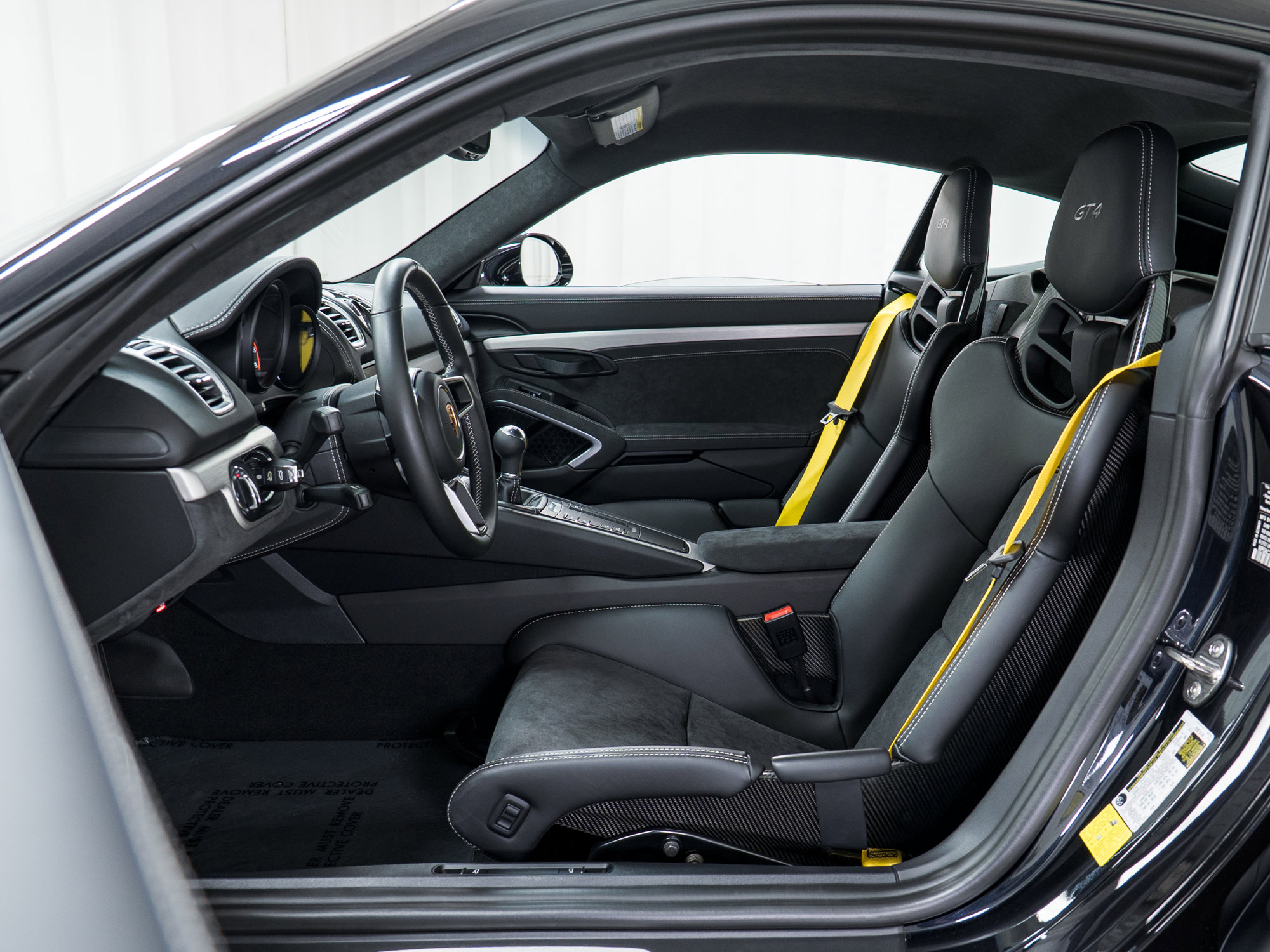 Used 2016 Porsche Cayman GT4 image 17