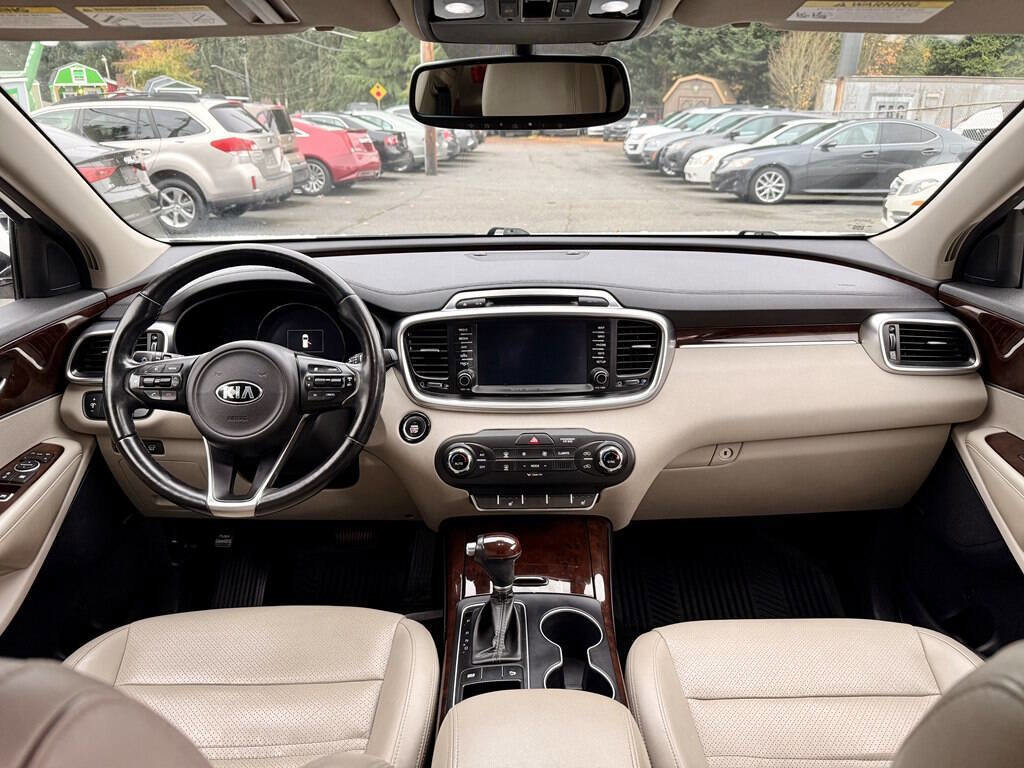 Used 2016 Kia Sorento EX w/ EX Touring Package image 15