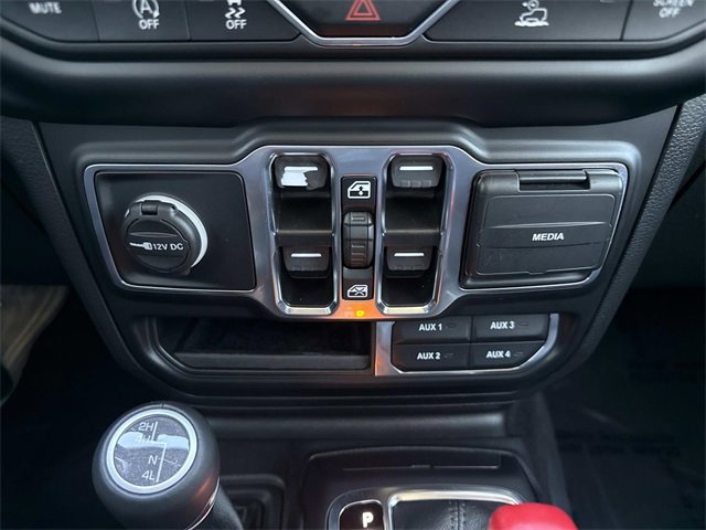 Used 2021 Jeep Wrangler Unlimited Sahara image 21