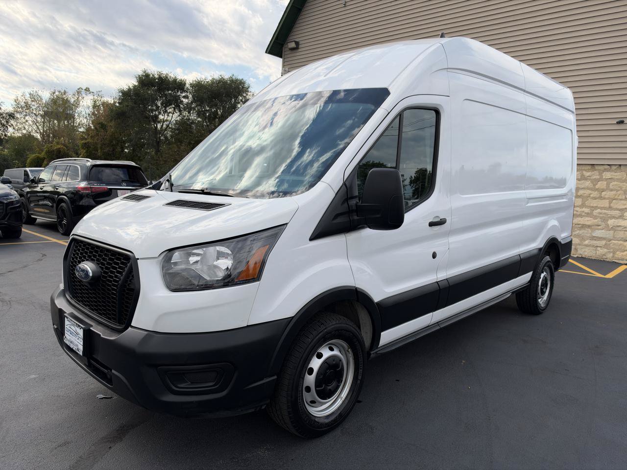 Used 2022 Ford Transit 250 148 High Roof RWD image 2