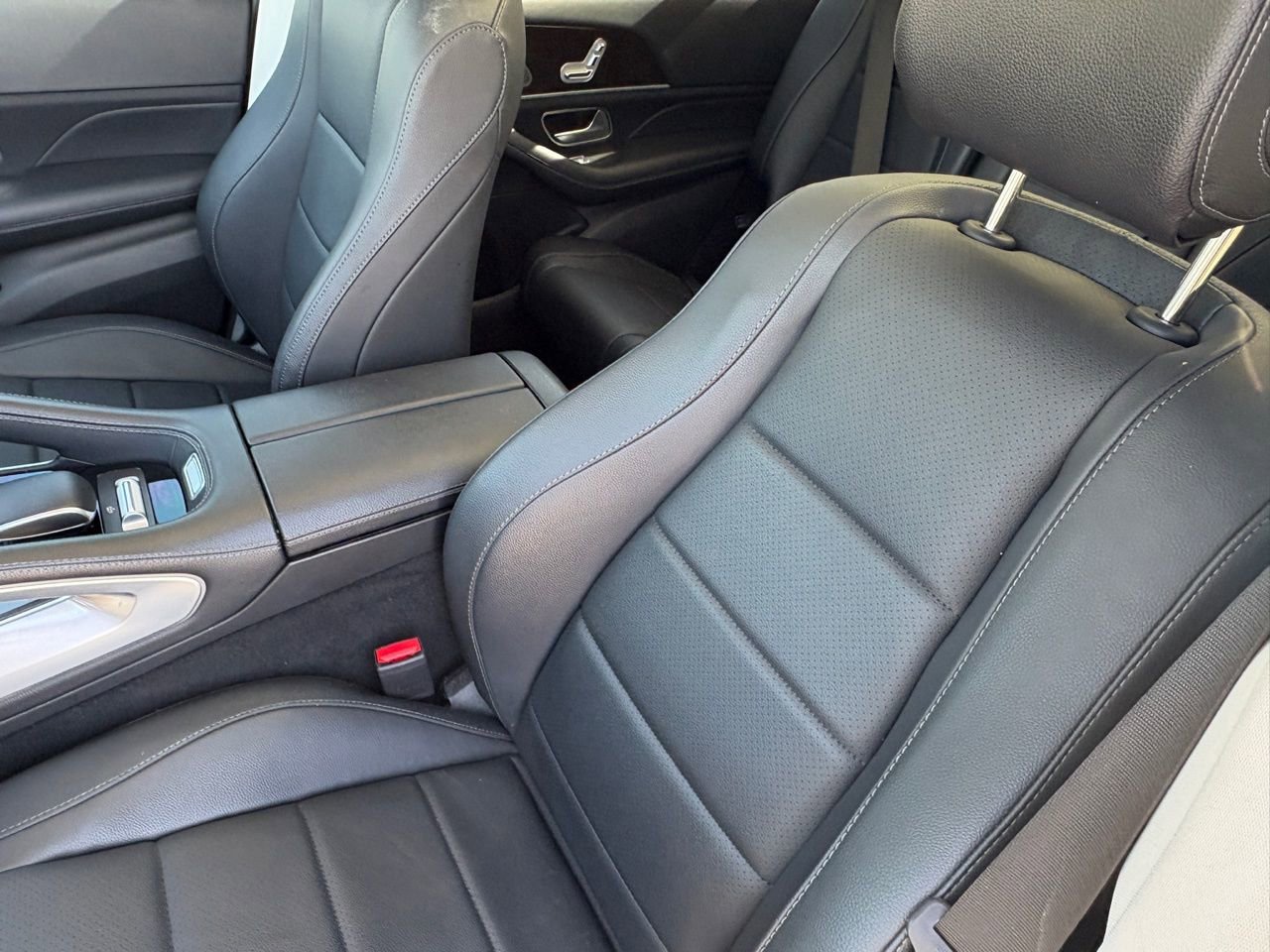 Used 2024 Mercedes-Benz GLS 450 4MATIC image 35