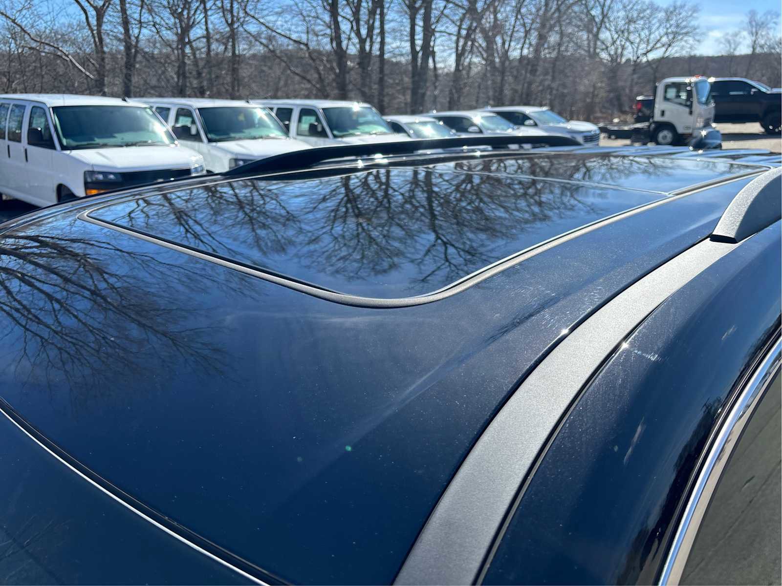 Used 2025 Chevrolet Traverse LT w/ Sun and Wheel Package image 13