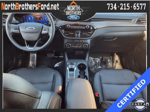 Used 2020 Ford Escape Titanium image 11