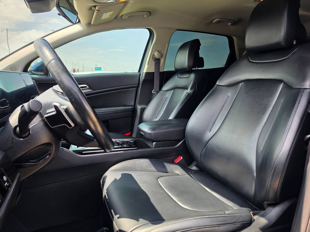 Certified 2023 Kia Sportage EX AWD/4WD image 11