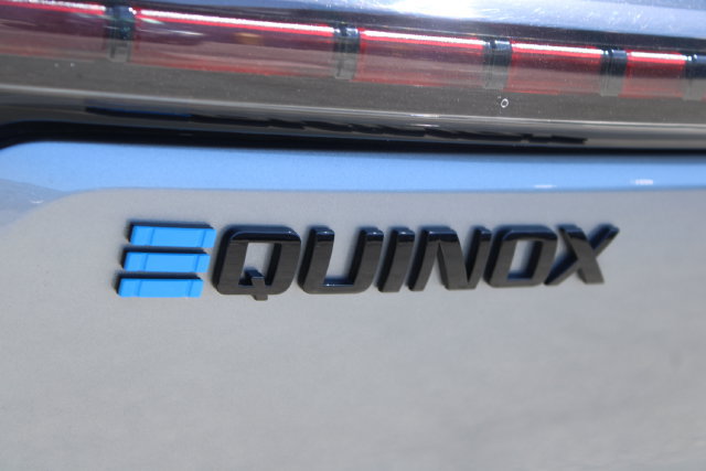 Used 2025 Chevrolet Equinox EV RS FWD image 6