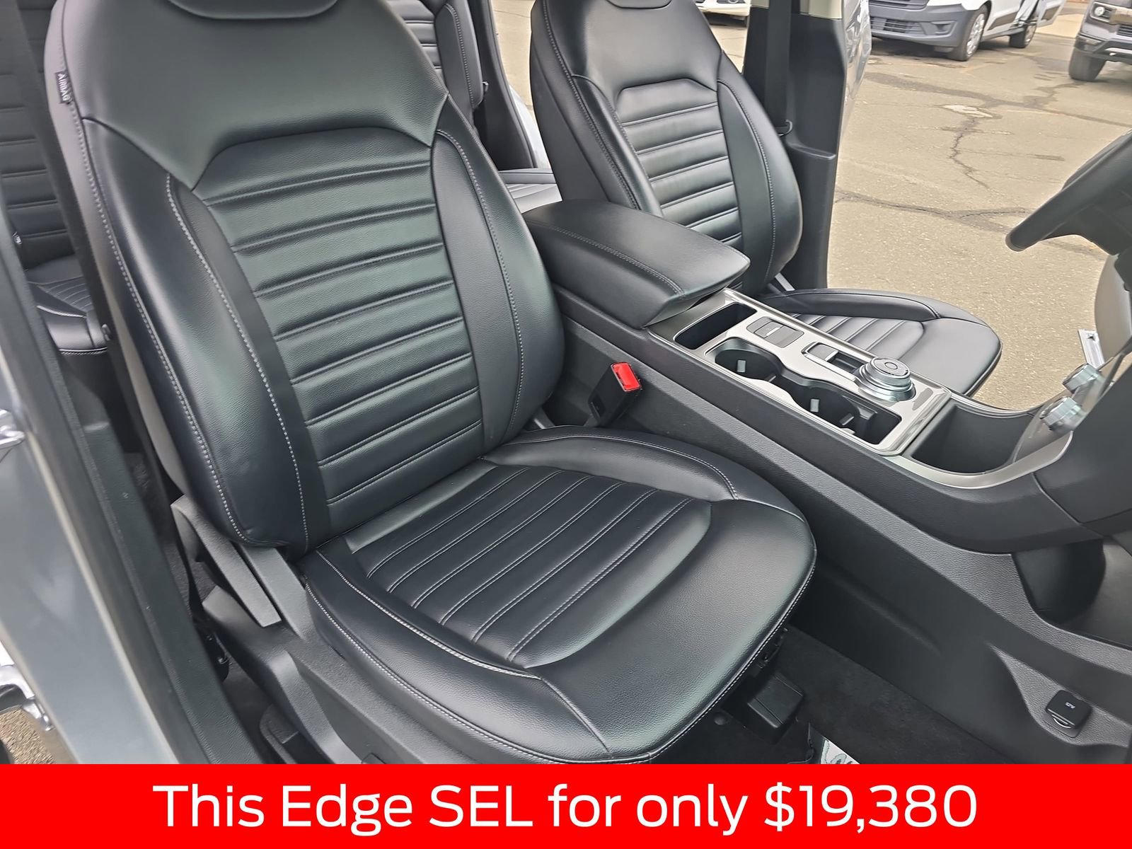 Used 2024 Ford Edge SEL image 16