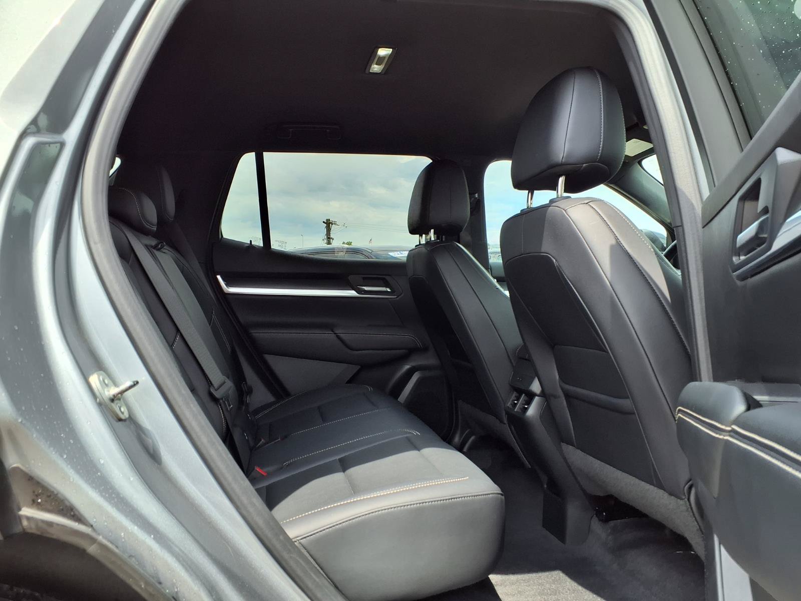 Used 2025 GMC Terrain Elevation w/ Elevation Premium Package AWD/4WD image 26