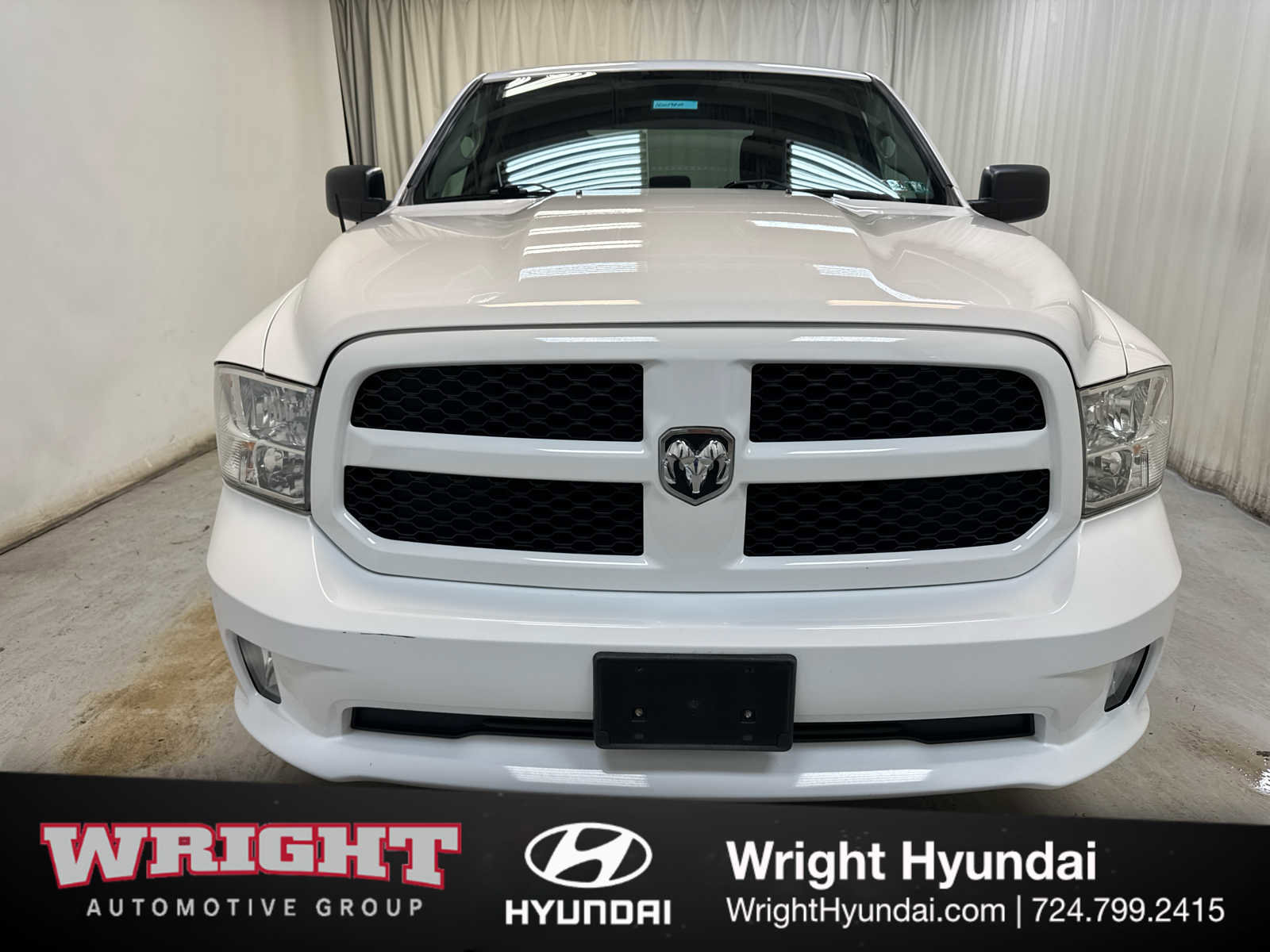 Used 2018 RAM 1500 Express AWD/4WD image 2