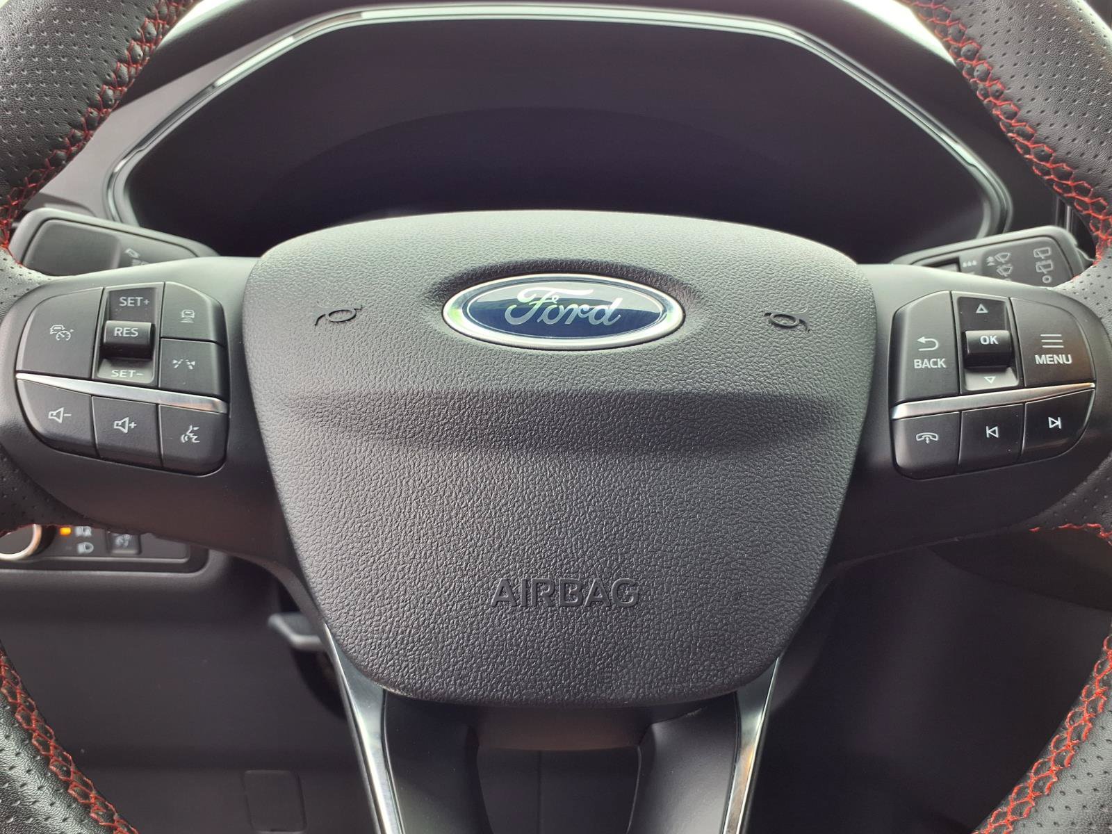 Used 2023 Ford Escape ST-Line Select w/ Tech Pack #1 AWD/4WD image 16