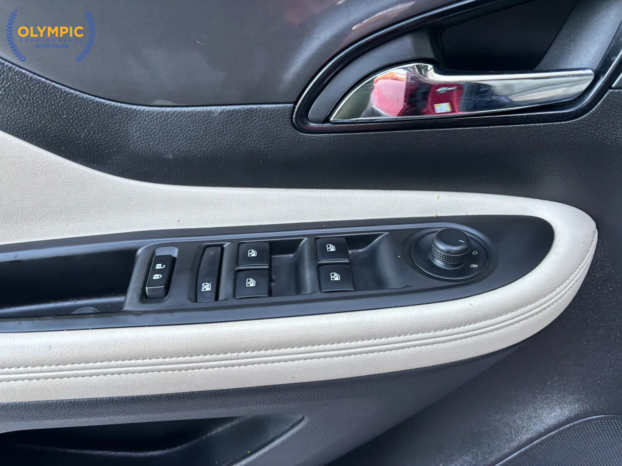 Used 2017 Buick Encore Essence w/ Experience Buick Package image 31