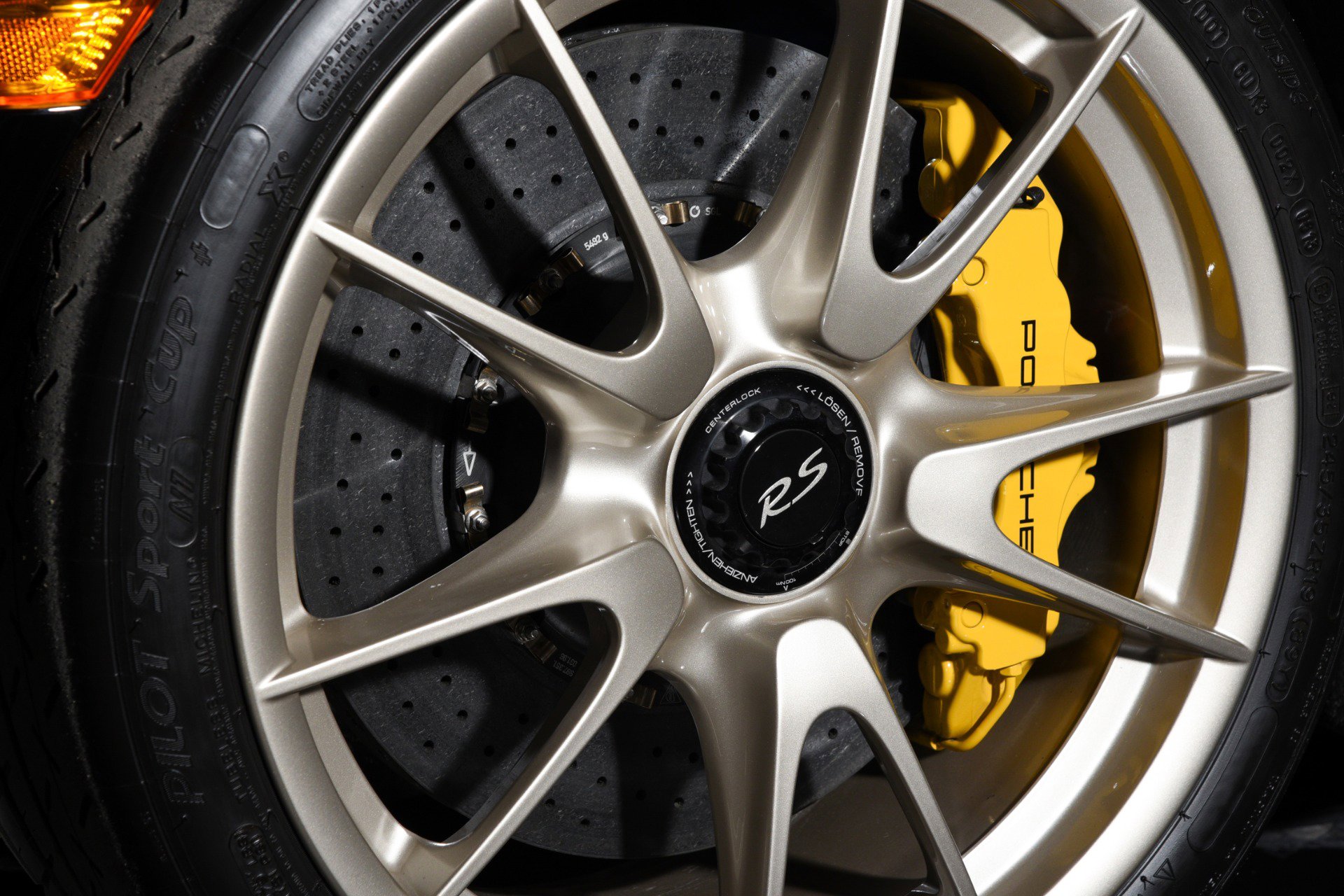 Used 2011 Porsche 911 GT2 RS RWD image 24
