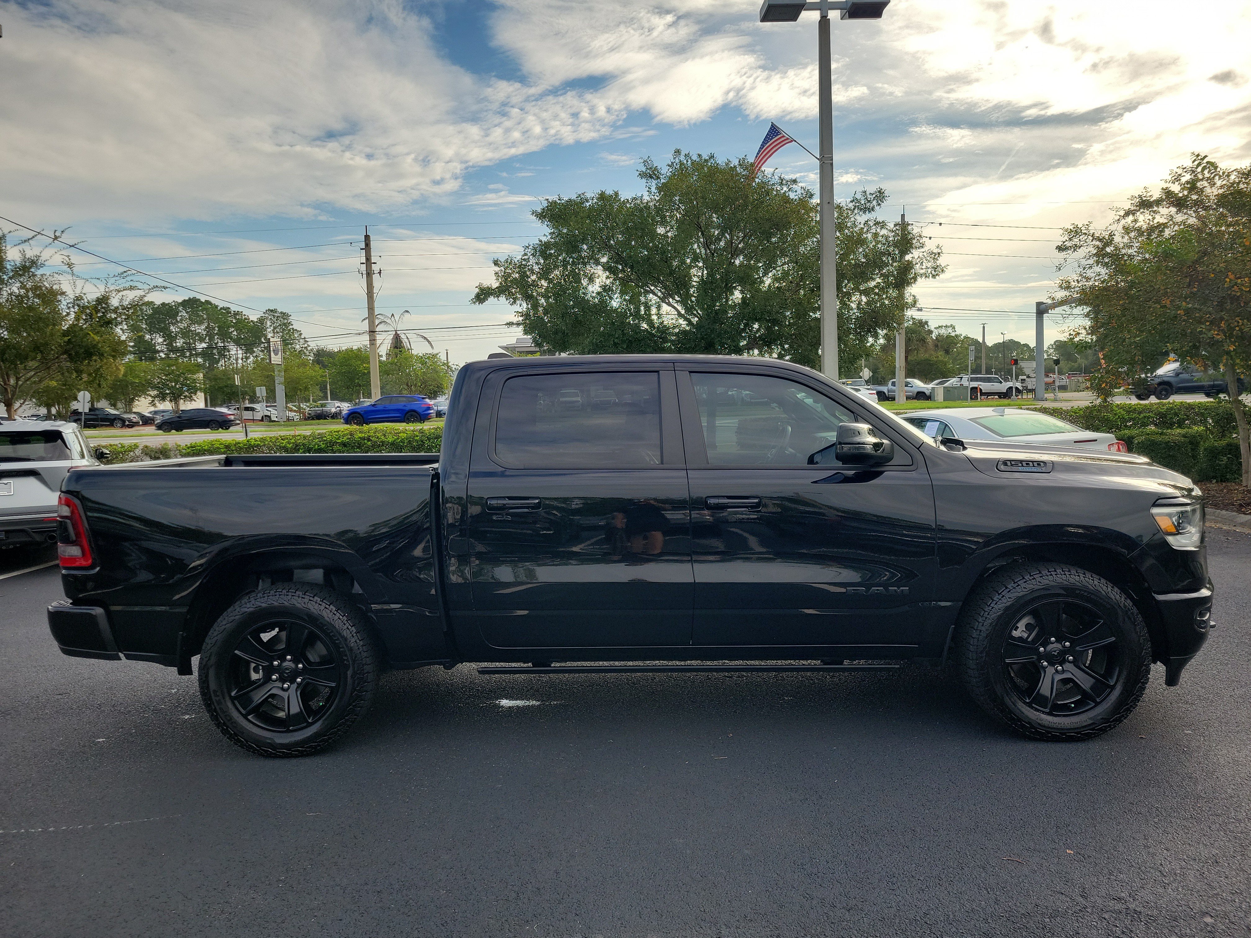Used 2024 RAM 1500 Big Horn AWD/4WD image 7