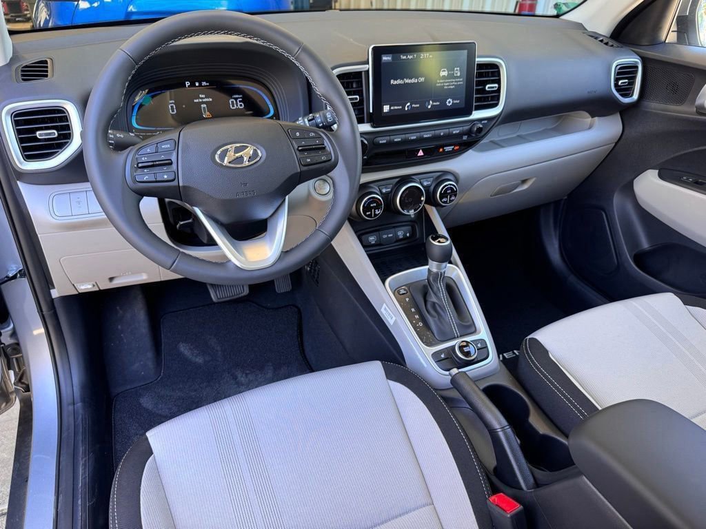 New 2026 Hyundai Venue SEL image 2