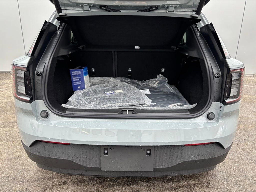 New 2026 Volvo EX30 Plus w/ Climate Package AWD/4WD image 19