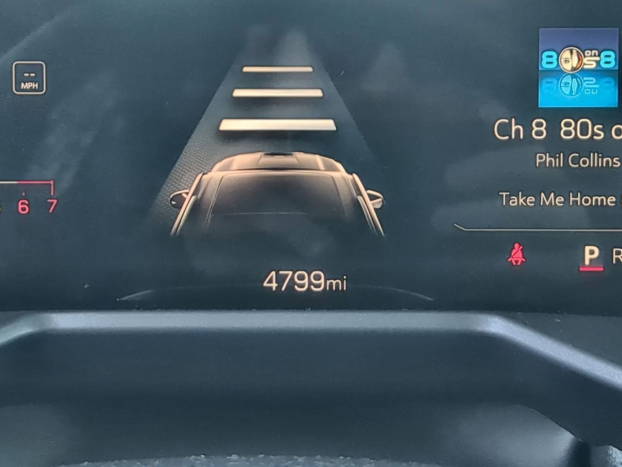 Used 2025 GMC Acadia Elevation w/ Elevation Premium Package image 12