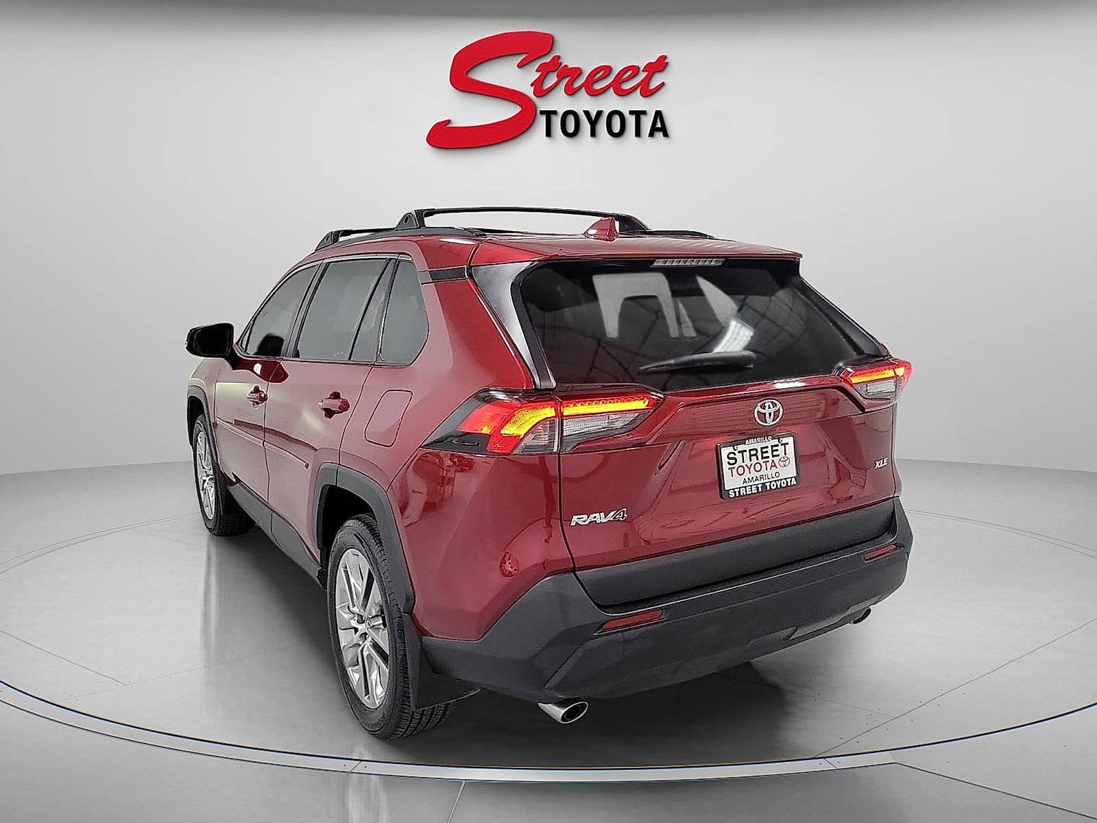 Certified 2021 Toyota RAV4 XLE Premium image 2