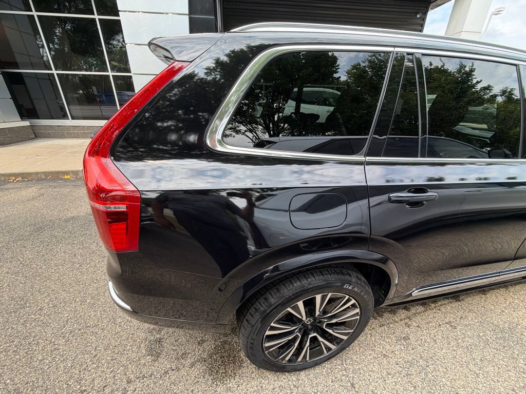 Used 2023 Volvo XC90 T8 Plus AWD/4WD image 7