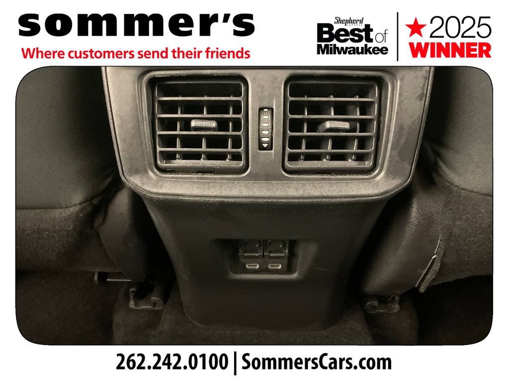 Used 2024 Toyota RAV4 SE w/ Convenience Package AWD/4WD image 23