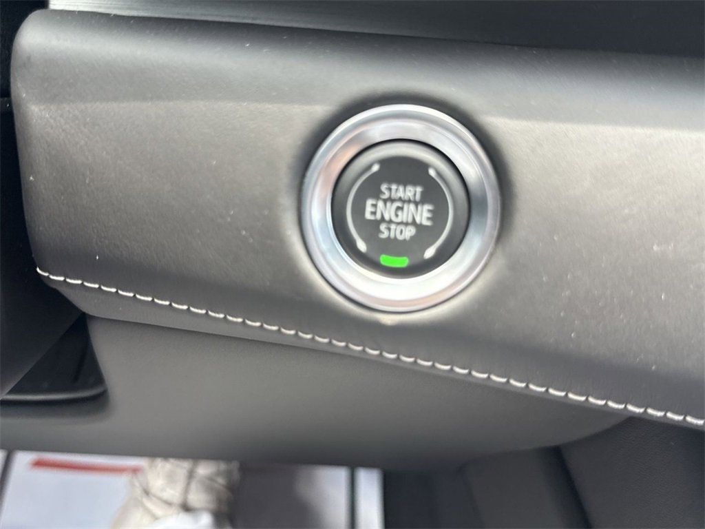 Certified 2024 Cadillac Escalade Premium Luxury Platinum image 16