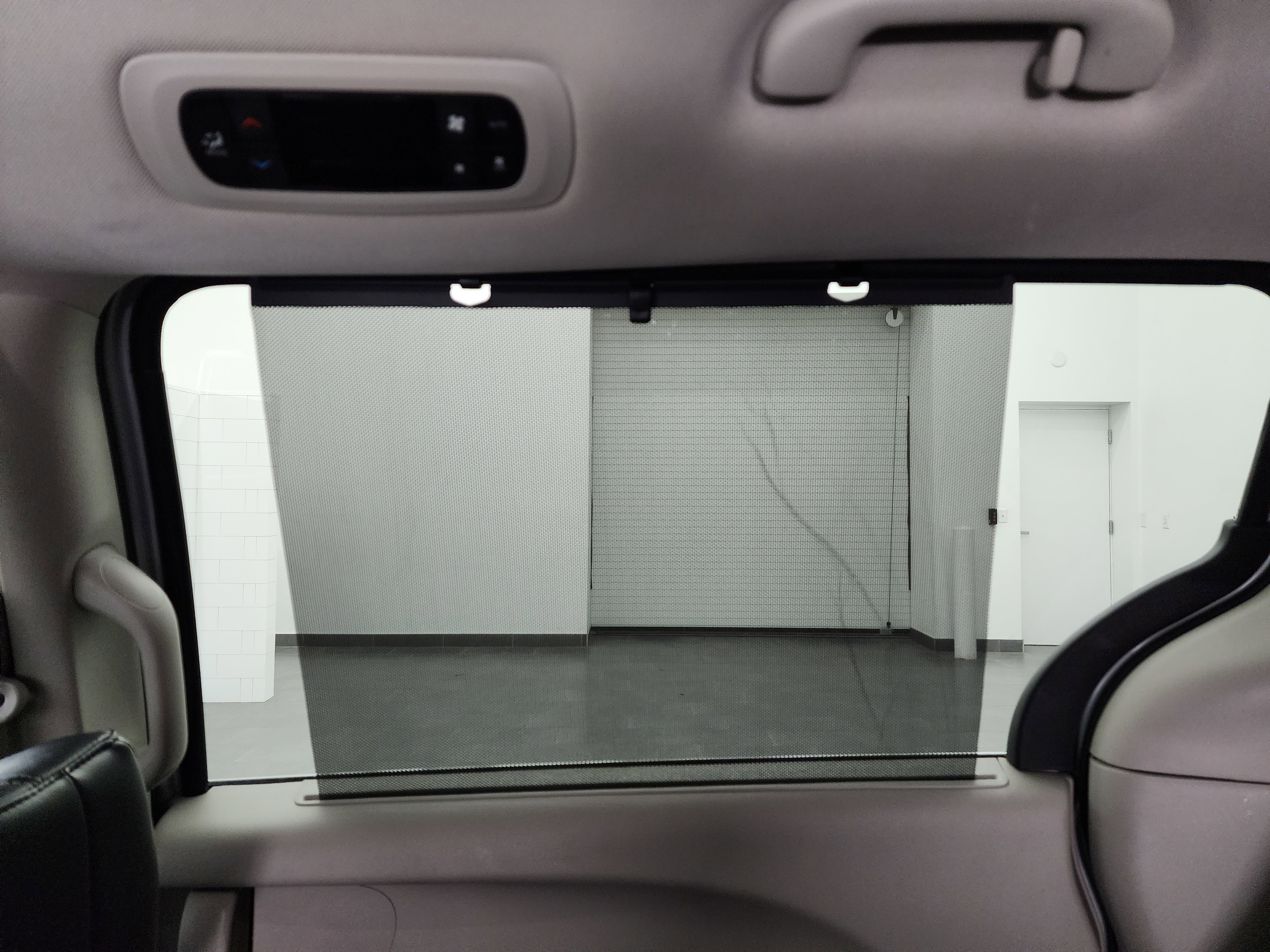 Used 2024 Chrysler Pacifica Touring-L image 37