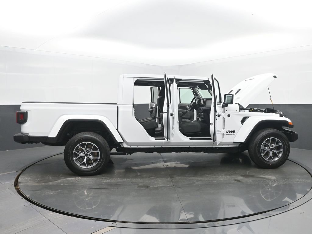 New 2026 Jeep Gladiator Sport image 57
