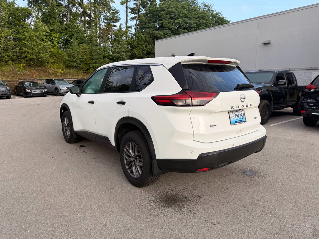 Certified 2026 Nissan Rogue S AWD/4WD image 5