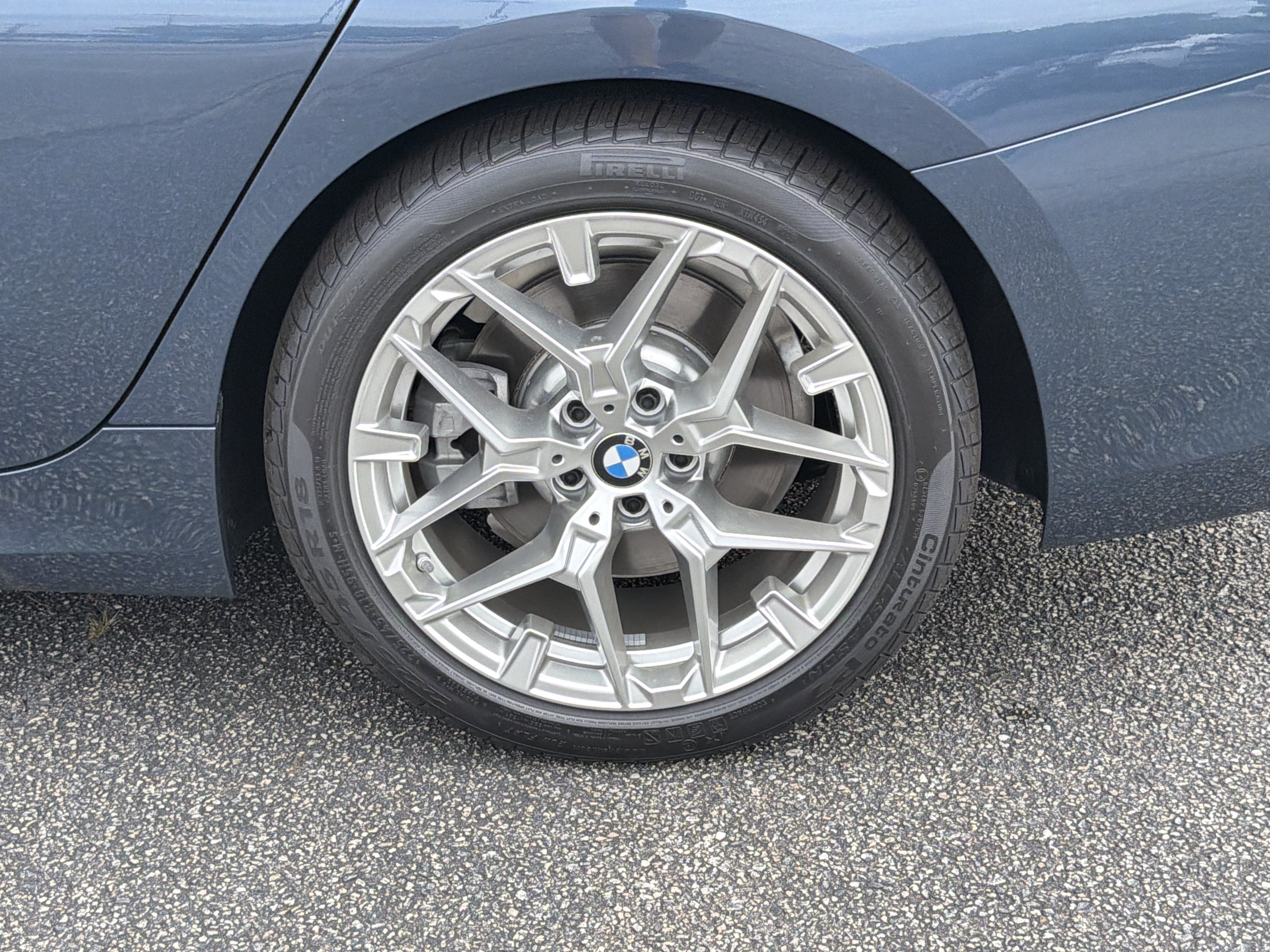 New 2026 BMW 330i Sedan w/ Convenience Package RWD image 28
