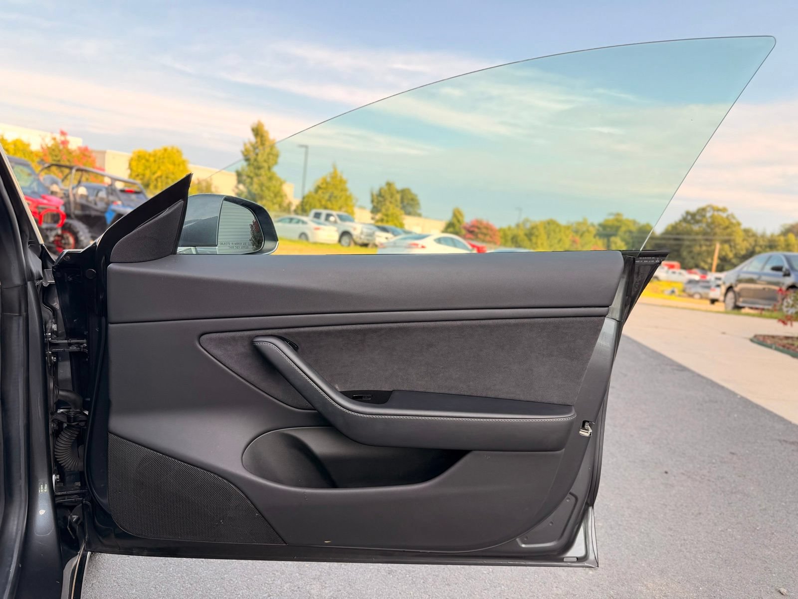 Used 2018 Tesla Model 3 Mid Range RWD image 21