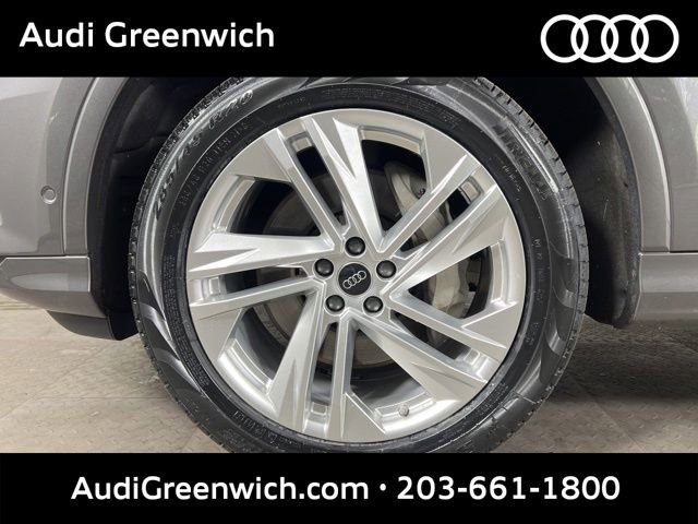 Certified 2023 Audi Q7 2.0T Premium w/ Convenience Package AWD/4WD image 5