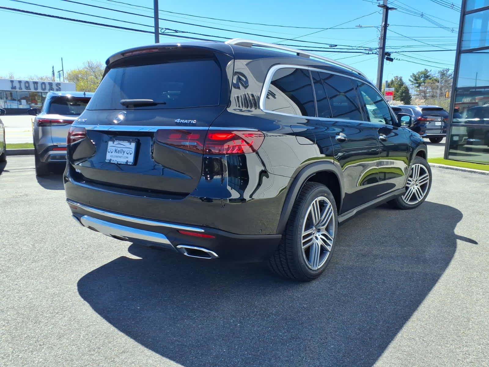 Used 2025 Mercedes-Benz GLS 450 4MATIC image 5