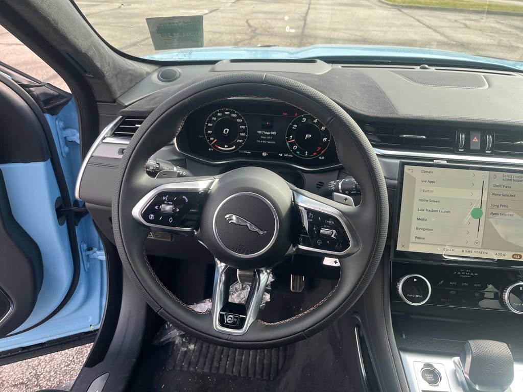 New 2026 Jaguar F-PACE SVR image 13