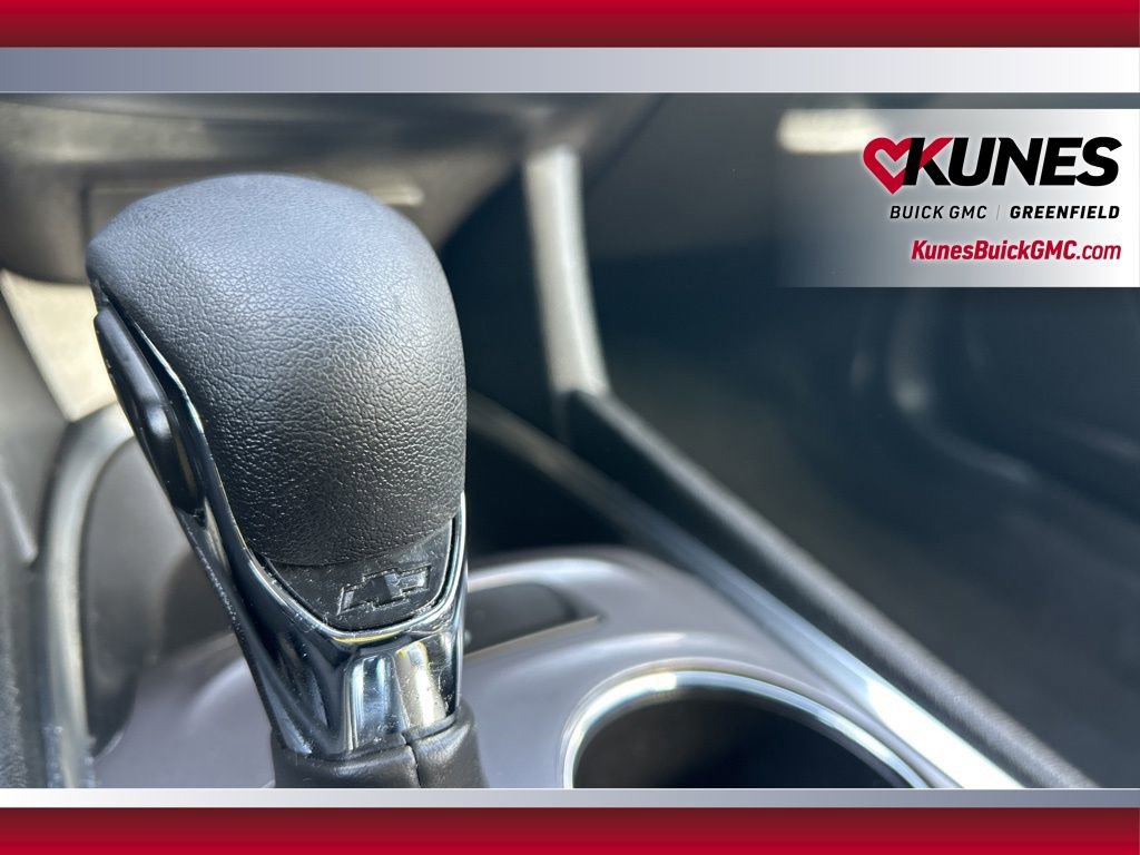 Used 2023 Chevrolet Malibu LT image 40