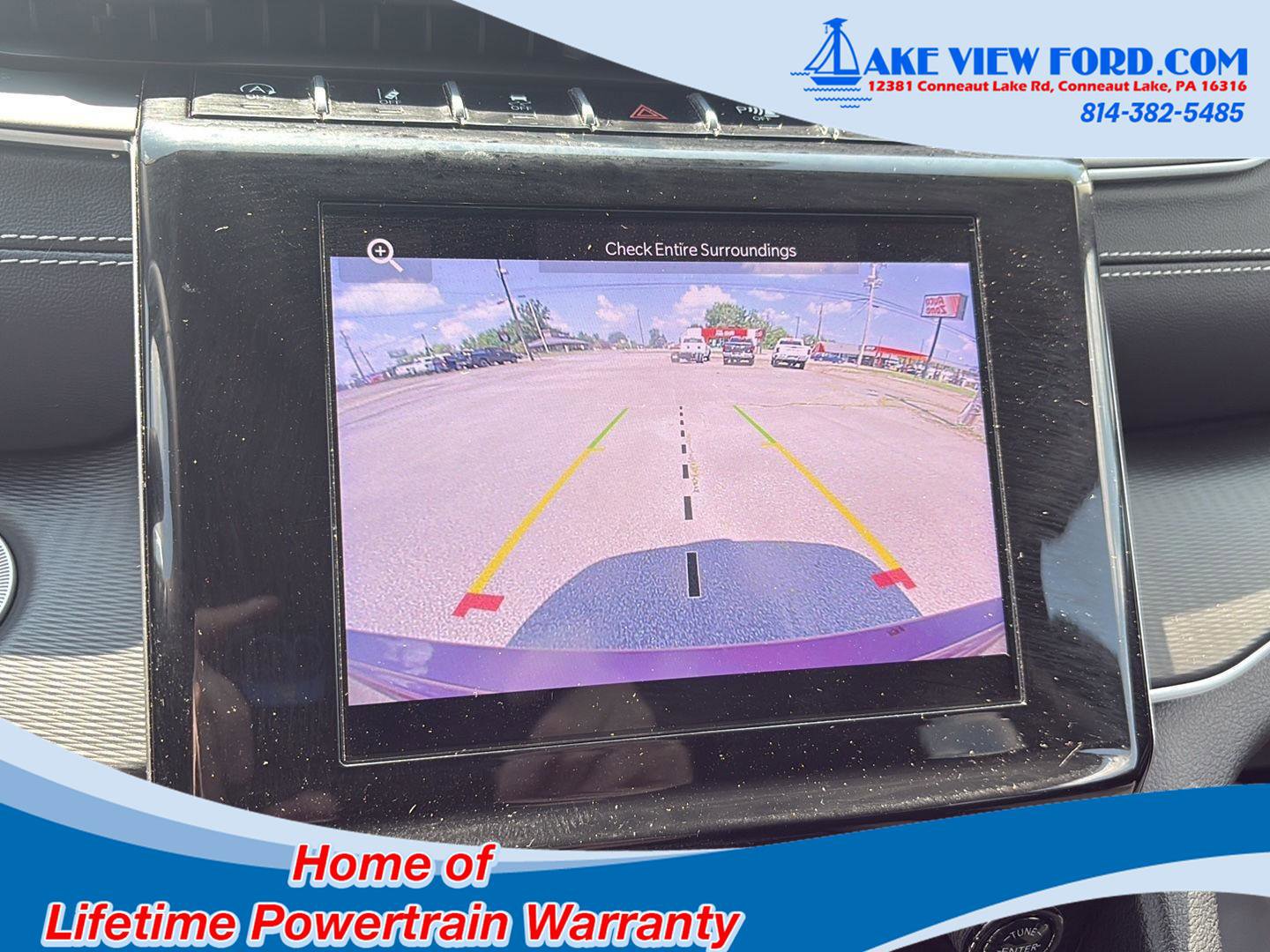 Used 2023 Jeep Grand Cherokee Laredo image 27