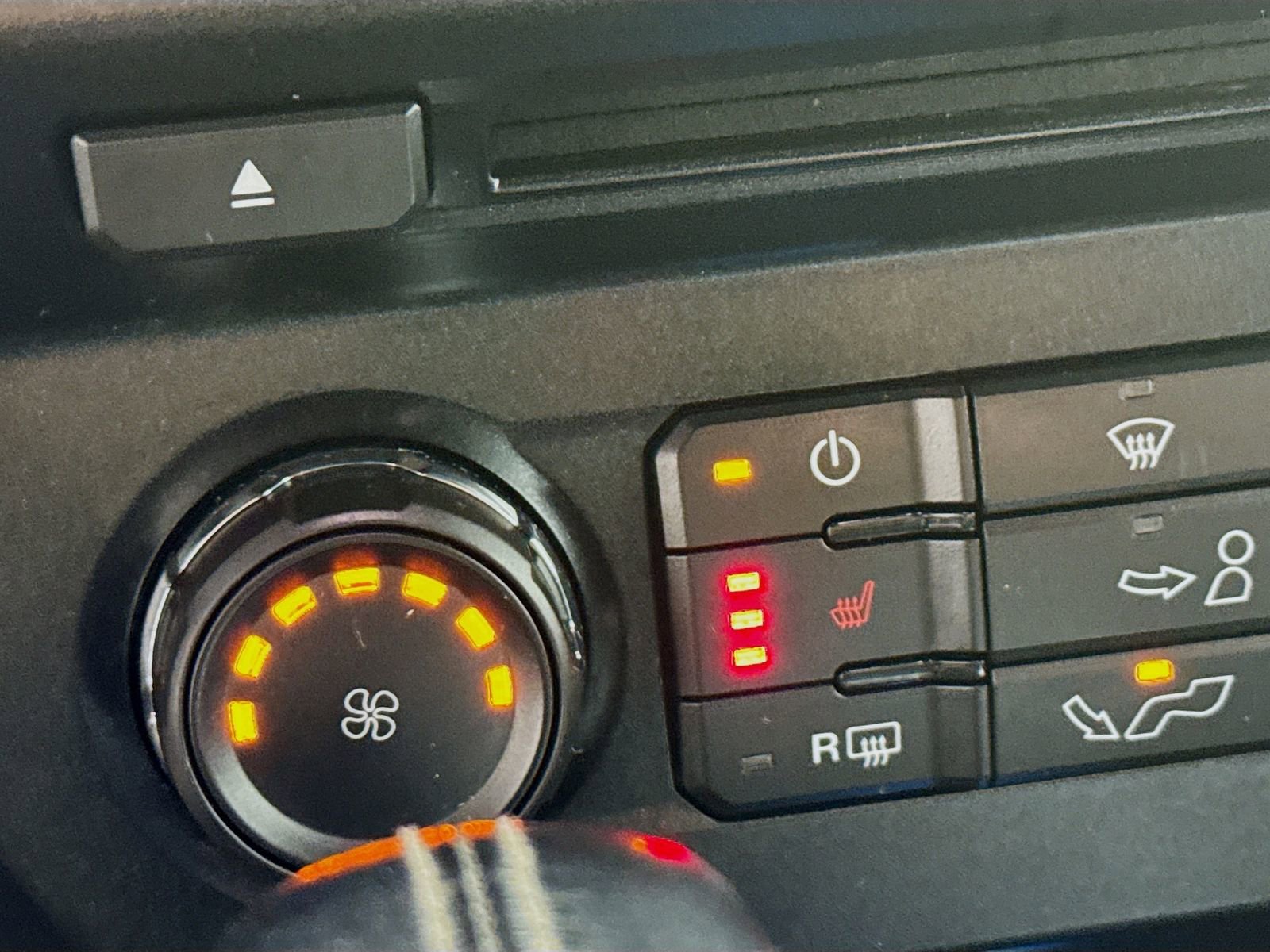 Used 2018 Ford F150 XLT w/ Equipment Group 302A Luxury image 16