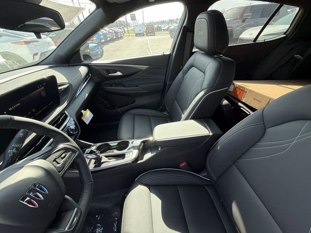 New 2026 Buick Envista Sport Touring w/ Studio Series image 17