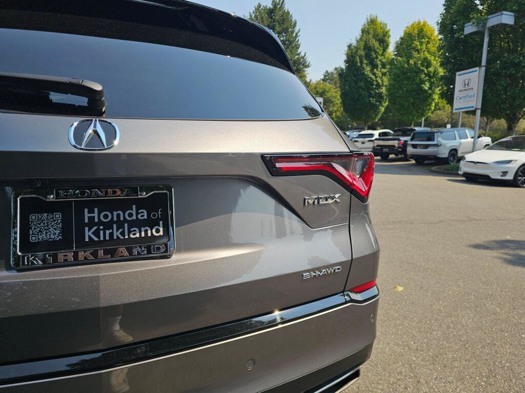 Used 2026 Acura MDX A-Spec w/ Advance Package AWD/4WD image 17