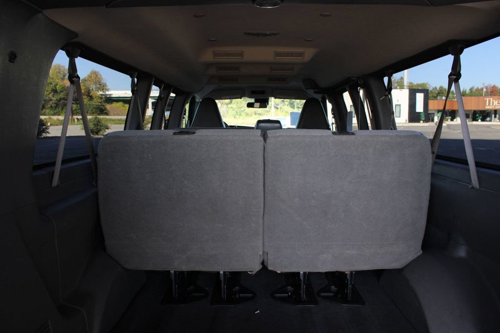 Used 2019 Chevrolet Express 3500 LT w/ LT Preferred Equipment Group RWD image 18