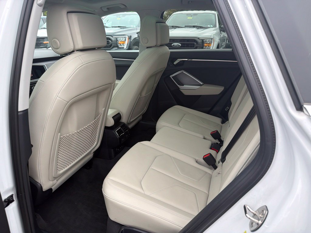 Used 2023 Audi Q3 2.0T Premium Plus w/ Premium Plus Package AWD/4WD image 13