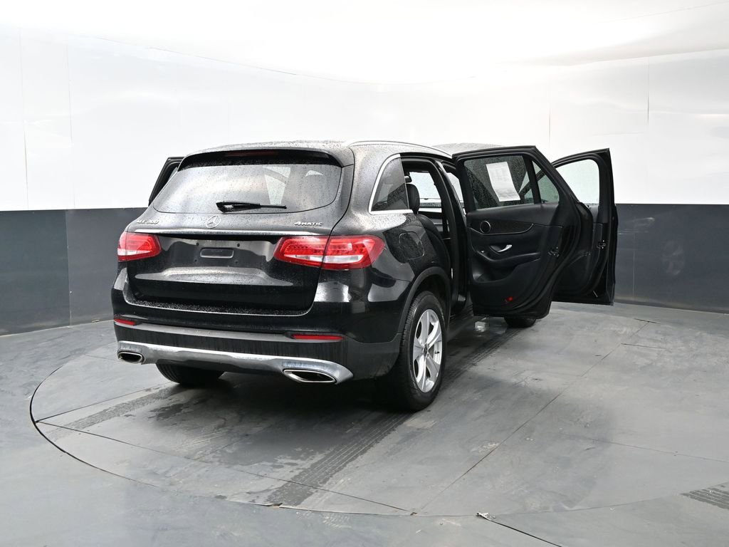 Used 2018 Mercedes-Benz GLC 300 4MATIC image 19