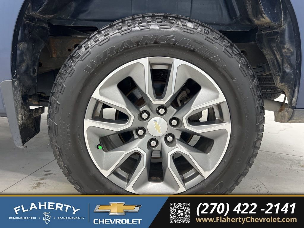 Used 2021 Chevrolet Silverado 1500 LT w/ Convenience Package II image 19