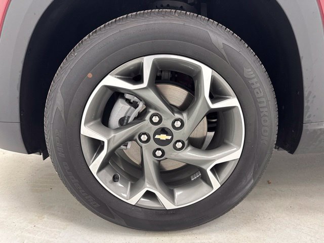 Used 2024 Chevrolet Trax LT FWD image 36