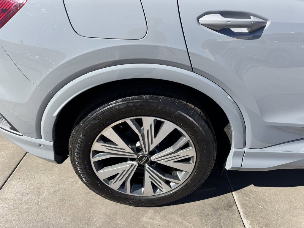 Used 2023 Audi Q4 e-tron Premium Plus w/ Premium Plus image 15