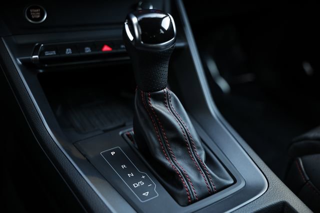 Certified 2025 Audi Q3 2.0T Premium Plus w/ Premium Plus Package image 39