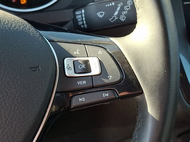 Used 2020 Volkswagen Tiguan SE AWD/4WD image 22