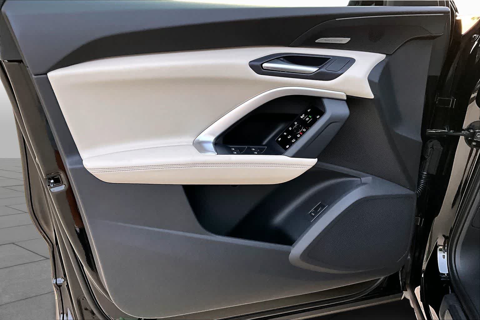 New 2026 Audi Q5 Premium Plus AWD/4WD image 10