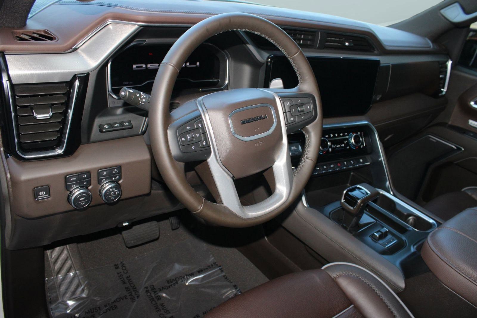 Used 2024 GMC Sierra 1500 Denali w/ Denali Reserve Package image 4